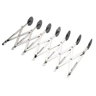 DOUGH CUTTER - 7 WHEEL PLAIN